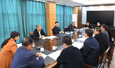 省人大常委會(huì)領(lǐng)導(dǎo)赴順昌征求常委會(huì)工作報(bào)告（稿）意見并在虹潤召開座談會(huì)